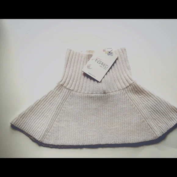 Pure merino wool set for toddler girl. Warm Baby knit wear clothing accessuaries